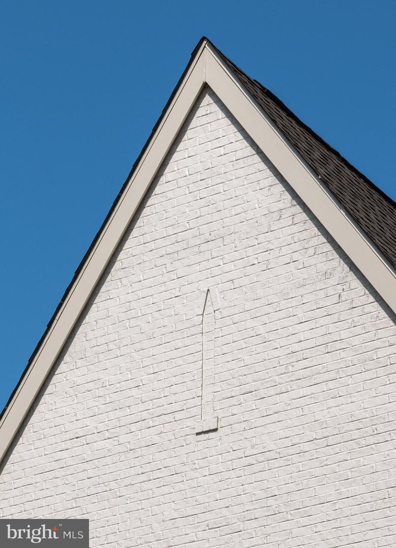 502 N JACKSON ST, ARLINGTON, Virginia 22201, 7 Bedrooms Bedrooms, 20 Rooms Rooms,7 BathroomsBathrooms,Residential,For sale,502 N JACKSON ST,VAAR2069670 MLS # VAAR2069670