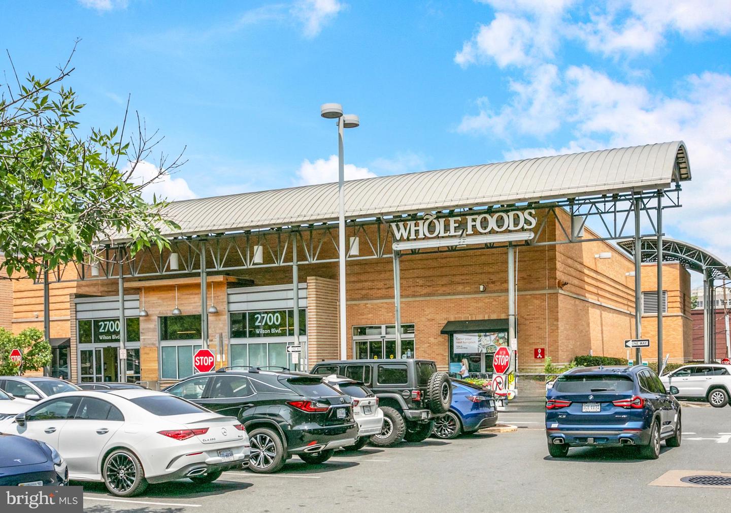 502 N JACKSON ST, ARLINGTON, Virginia 22201, 7 Bedrooms Bedrooms, 20 Rooms Rooms,7 BathroomsBathrooms,Residential,For sale,502 N JACKSON ST,VAAR2069670 MLS # VAAR2069670