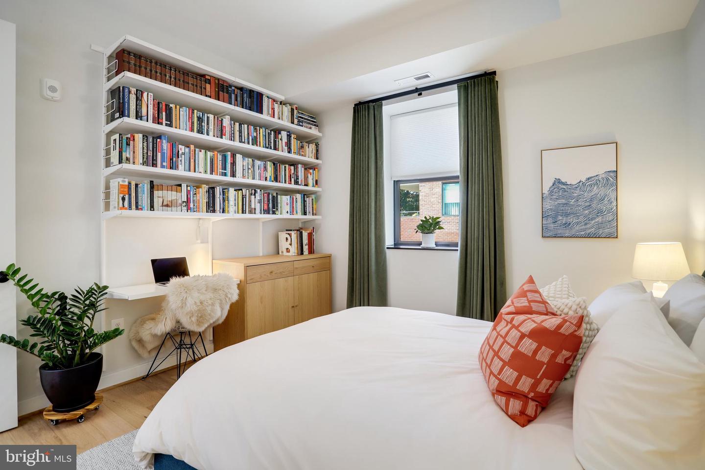 2525 PENNSYLVANIA AVE NW #204, WASHINGTON, District Of Columbia 20037, 2 Bedrooms Bedrooms, ,2 BathroomsBathrooms,Residential,For sale,2525 PENNSYLVANIA AVE NW #204,DCDC2249050 MLS # DCDC2249050