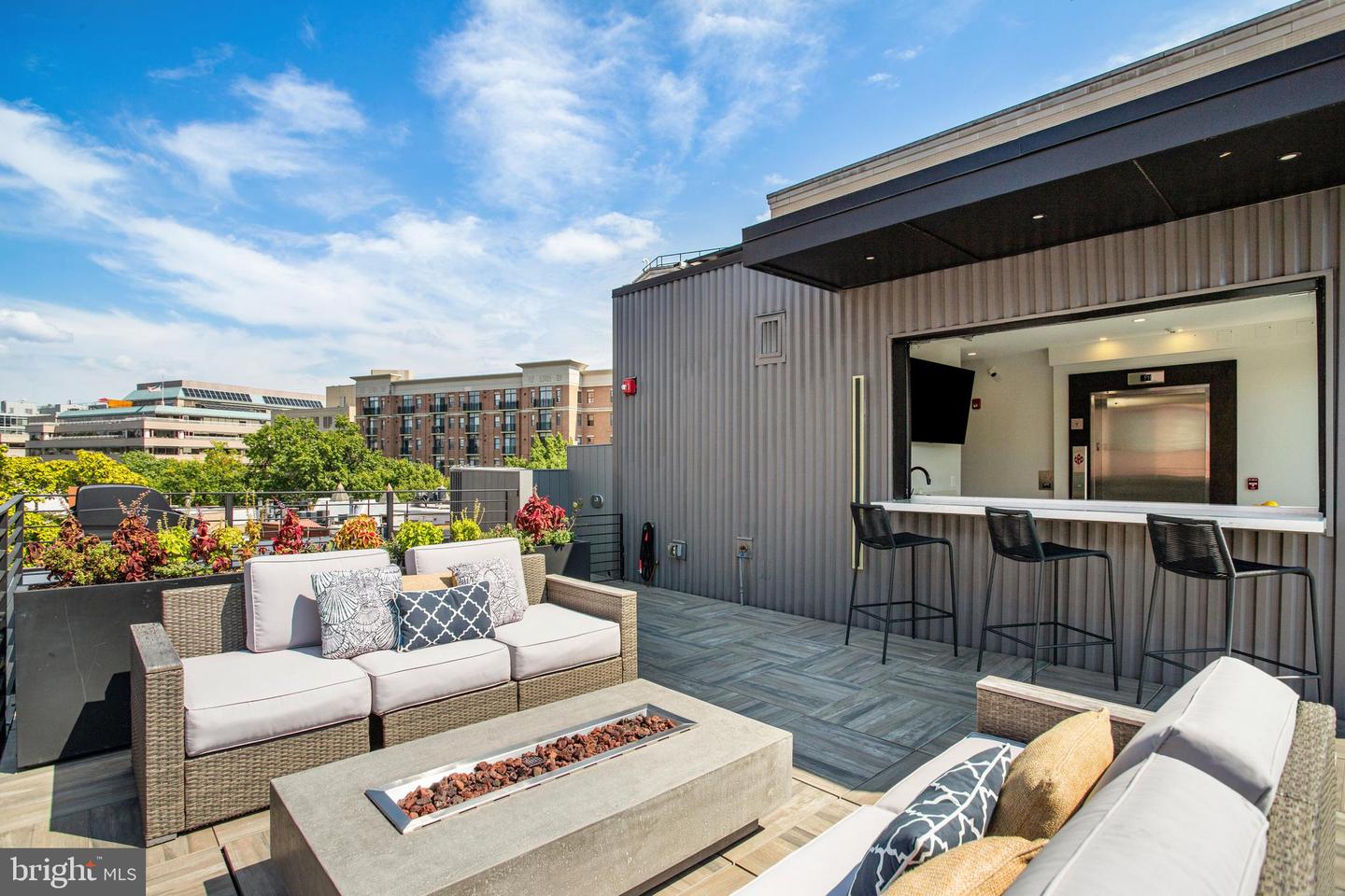 2525 PENNSYLVANIA AVE NW #204, WASHINGTON, District Of Columbia 20037, 2 Bedrooms Bedrooms, ,2 BathroomsBathrooms,Residential,For sale,2525 PENNSYLVANIA AVE NW #204,DCDC2249050 MLS # DCDC2249050