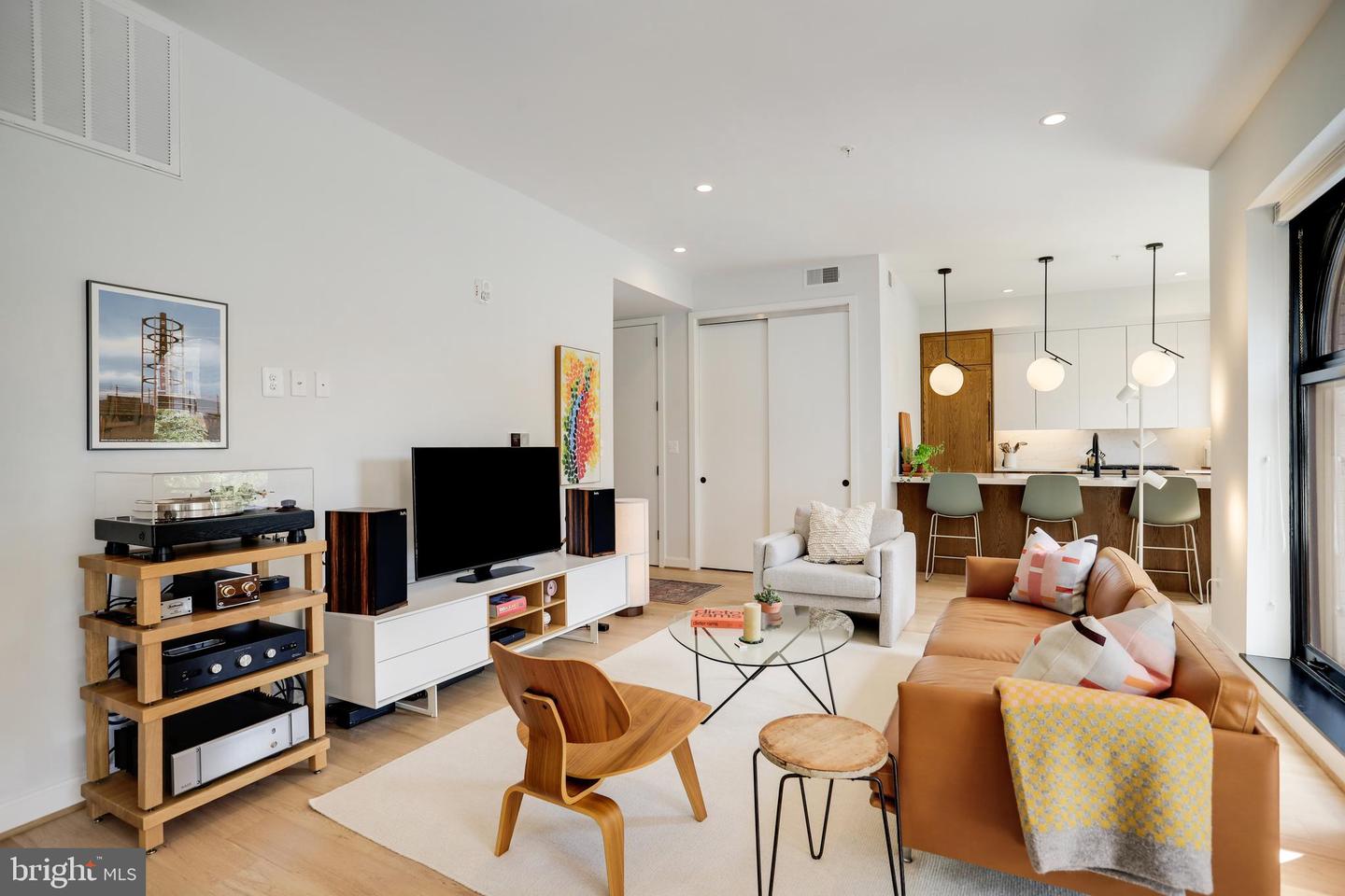 2525 PENNSYLVANIA AVE NW #204, WASHINGTON, District Of Columbia 20037, 2 Bedrooms Bedrooms, ,2 BathroomsBathrooms,Residential,For sale,2525 PENNSYLVANIA AVE NW #204,DCDC2249050 MLS # DCDC2249050