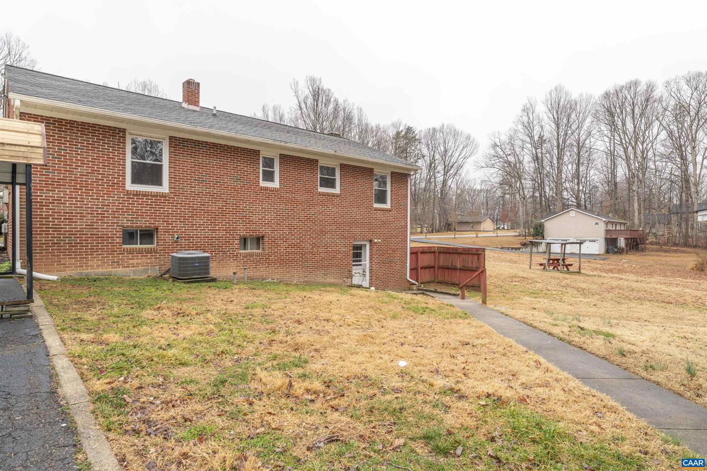 101 NOTTINGHAM RD, LOUISA, Virginia 23093, 3 Bedrooms Bedrooms, ,2 BathroomsBathrooms,Residential,For sale,101 NOTTINGHAM RD,673982 MLS # 673982