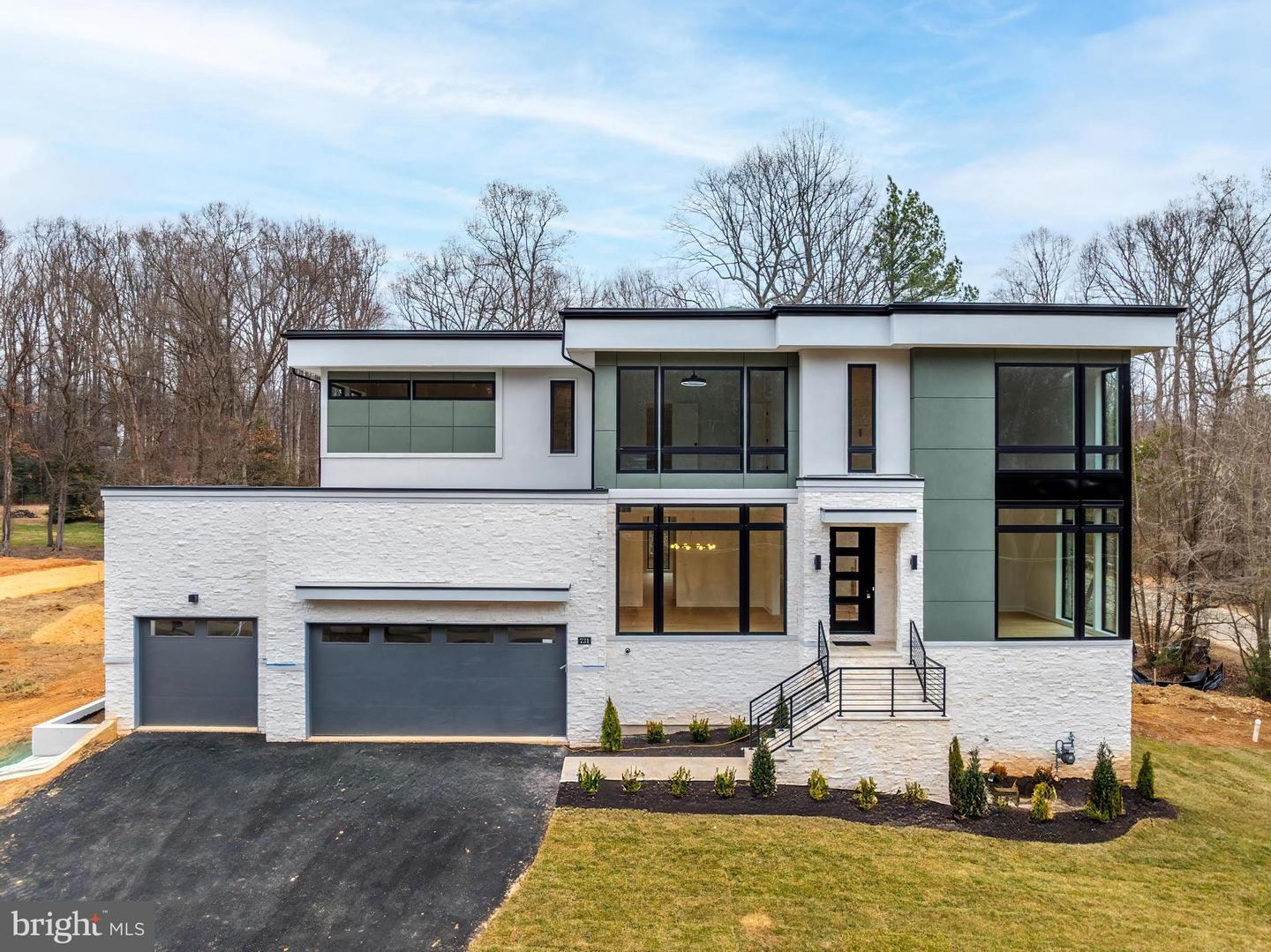 731 ELLSWORTH AVE, GREAT FALLS, Virginia 22066, 4 Bedrooms Bedrooms, ,6 BathroomsBathrooms,Residential,For sale,731 ELLSWORTH AVE,VAFX2294244 MLS # VAFX2294244