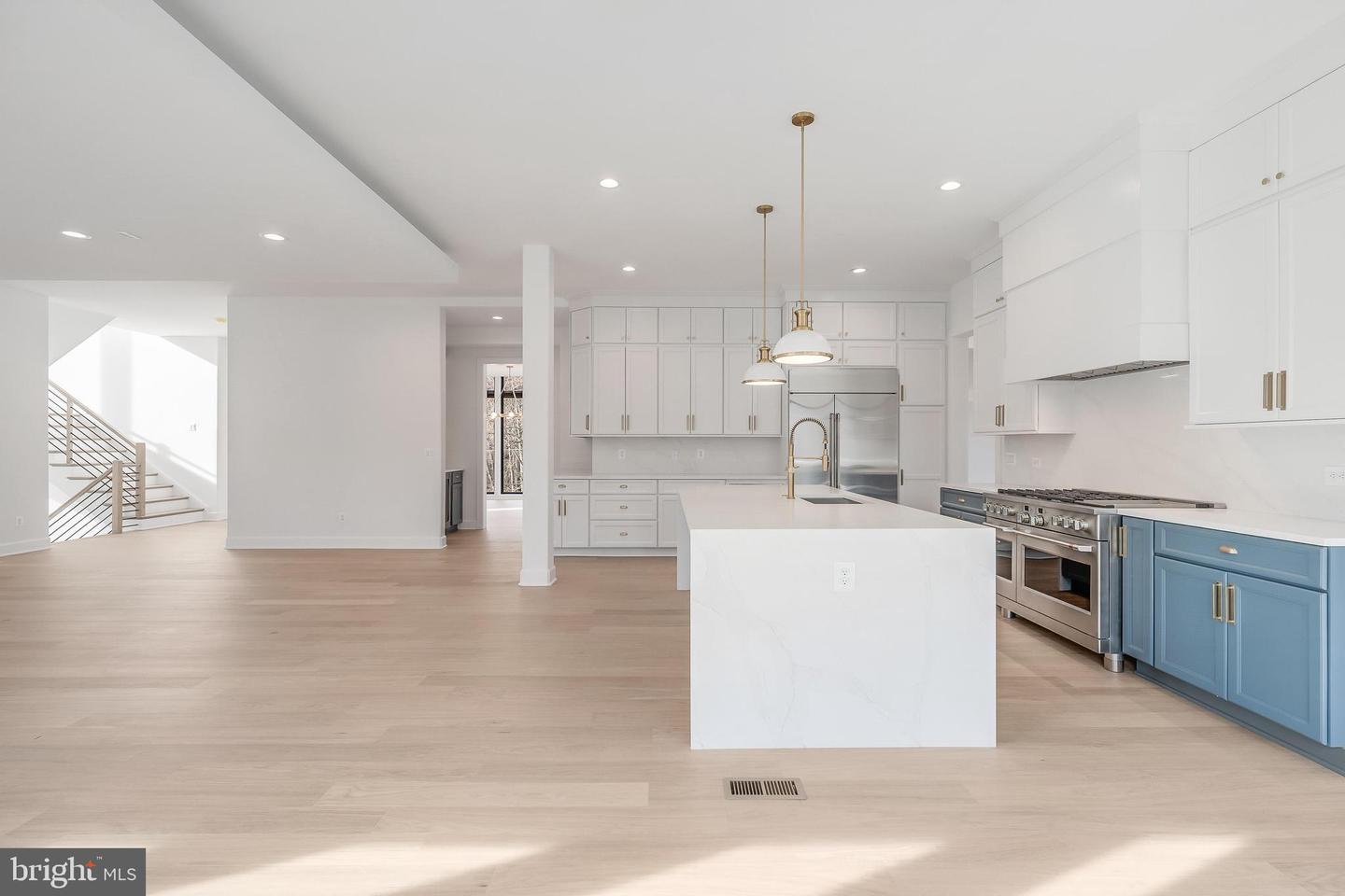 731 ELLSWORTH AVE, GREAT FALLS, Virginia 22066, 4 Bedrooms Bedrooms, ,6 BathroomsBathrooms,Residential,For sale,731 ELLSWORTH AVE,VAFX2294244 MLS # VAFX2294244