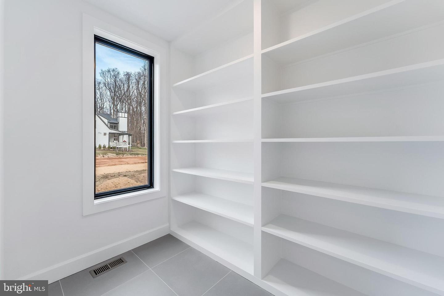 731 ELLSWORTH AVE, GREAT FALLS, Virginia 22066, 4 Bedrooms Bedrooms, ,6 BathroomsBathrooms,Residential,For sale,731 ELLSWORTH AVE,VAFX2294244 MLS # VAFX2294244