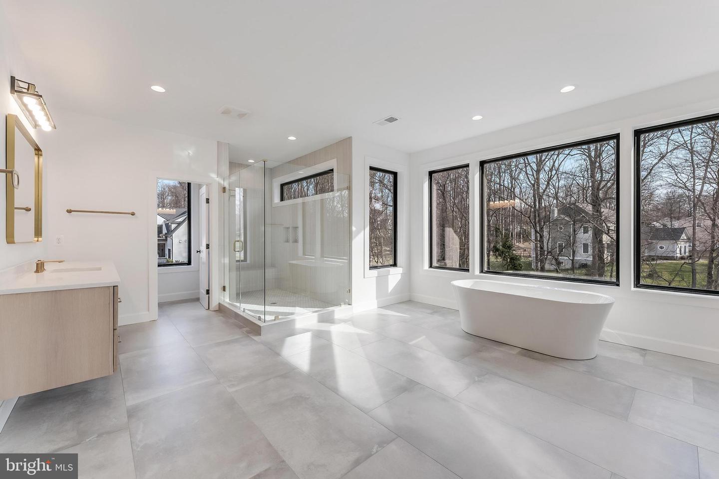 731 ELLSWORTH AVE, GREAT FALLS, Virginia 22066, 4 Bedrooms Bedrooms, ,6 BathroomsBathrooms,Residential,For sale,731 ELLSWORTH AVE,VAFX2294244 MLS # VAFX2294244