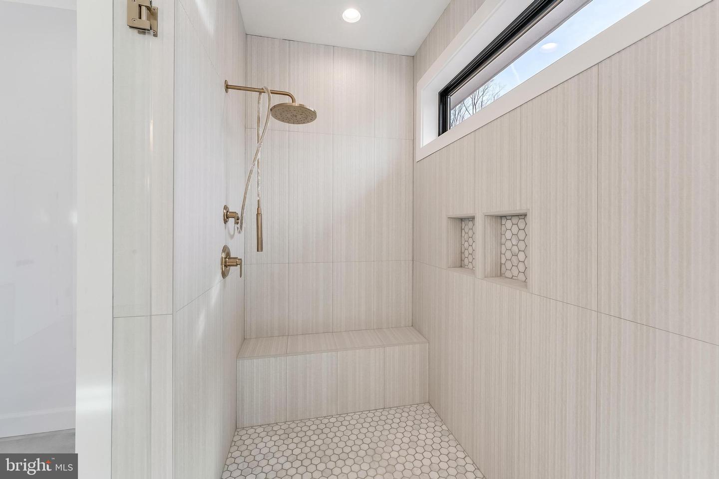 731 ELLSWORTH AVE, GREAT FALLS, Virginia 22066, 4 Bedrooms Bedrooms, ,6 BathroomsBathrooms,Residential,For sale,731 ELLSWORTH AVE,VAFX2294244 MLS # VAFX2294244