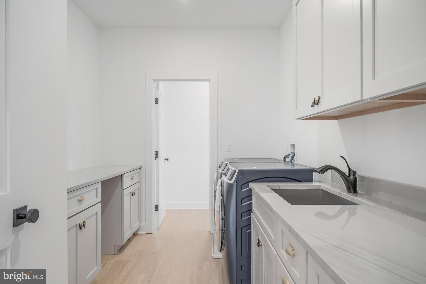 731 ELLSWORTH AVE, GREAT FALLS, Virginia 22066, 4 Bedrooms Bedrooms, ,6 BathroomsBathrooms,Residential,For sale,731 ELLSWORTH AVE,VAFX2294244 MLS # VAFX2294244