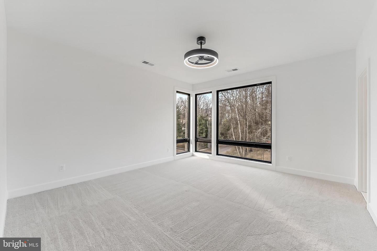 731 ELLSWORTH AVE, GREAT FALLS, Virginia 22066, 4 Bedrooms Bedrooms, ,6 BathroomsBathrooms,Residential,For sale,731 ELLSWORTH AVE,VAFX2294244 MLS # VAFX2294244