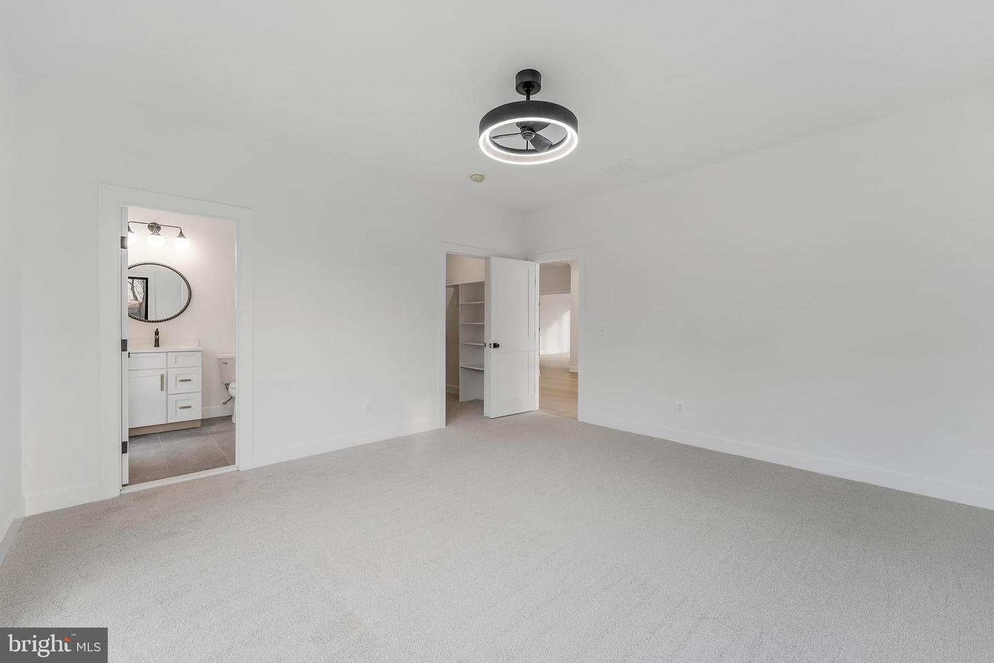 731 ELLSWORTH AVE, GREAT FALLS, Virginia 22066, 4 Bedrooms Bedrooms, ,6 BathroomsBathrooms,Residential,For sale,731 ELLSWORTH AVE,VAFX2294244 MLS # VAFX2294244