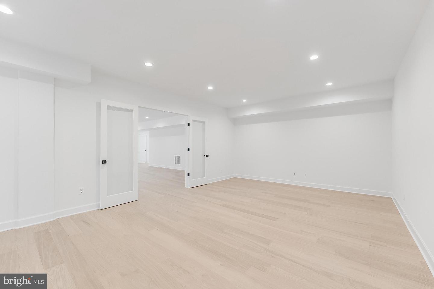 731 ELLSWORTH AVE, GREAT FALLS, Virginia 22066, 4 Bedrooms Bedrooms, ,6 BathroomsBathrooms,Residential,For sale,731 ELLSWORTH AVE,VAFX2294244 MLS # VAFX2294244