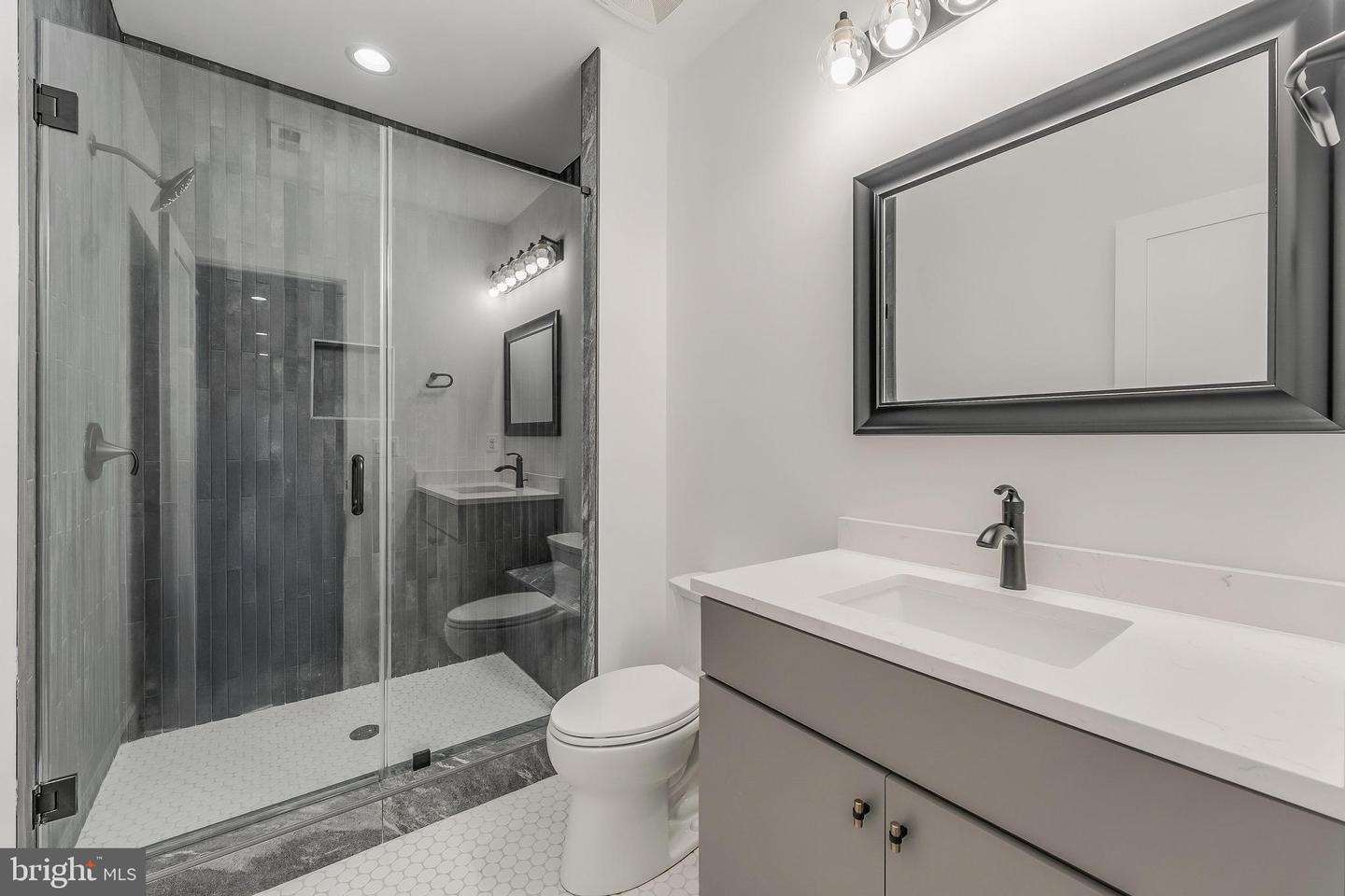 731 ELLSWORTH AVE, GREAT FALLS, Virginia 22066, 4 Bedrooms Bedrooms, ,6 BathroomsBathrooms,Residential,For sale,731 ELLSWORTH AVE,VAFX2294244 MLS # VAFX2294244