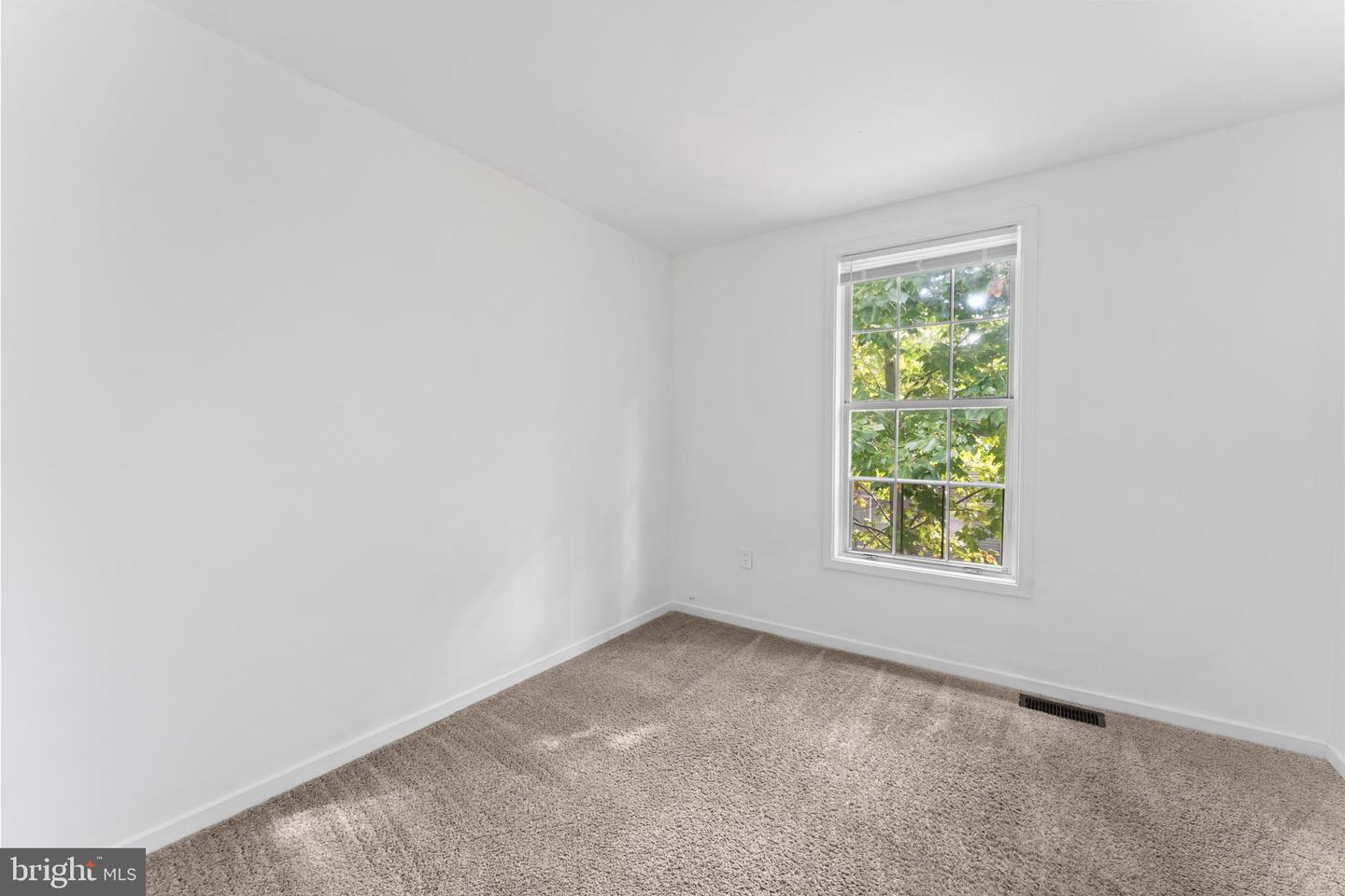 9441 INAUGURAL DR, KING GEORGE, Virginia 22485, 3 Bedrooms Bedrooms, ,1 BathroomBathrooms,Residential,For sale,9441 INAUGURAL DR,VAKG2007710 MLS # VAKG2007710