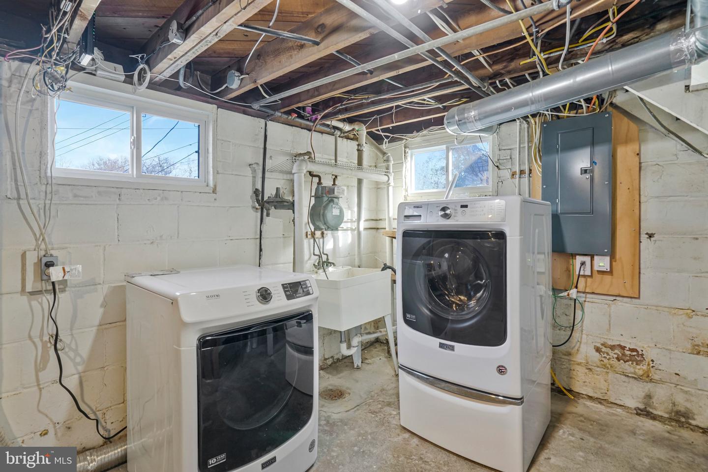 4140 21ST RD N, ARLINGTON, Virginia 22207, 3 Bedrooms Bedrooms, ,2 BathroomsBathrooms,Residential,For sale,4140 21ST RD N,VAAR2069682 MLS # VAAR2069682