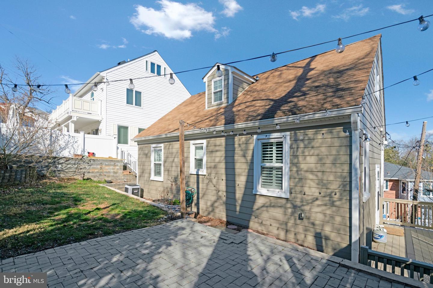 4140 21ST RD N, ARLINGTON, Virginia 22207, 3 Bedrooms Bedrooms, ,2 BathroomsBathrooms,Residential,For sale,4140 21ST RD N,VAAR2069682 MLS # VAAR2069682