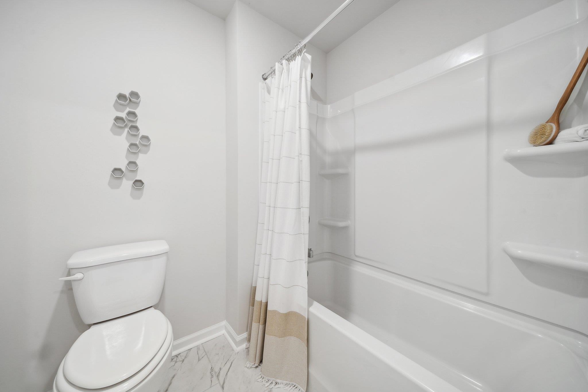 561 SUMMERCREST AVE, WAYNESBORO, Virginia 22980, 5 Bedrooms Bedrooms, ,3 BathroomsBathrooms,Residential,561 SUMMERCREST AVE,674025 MLS # 674025