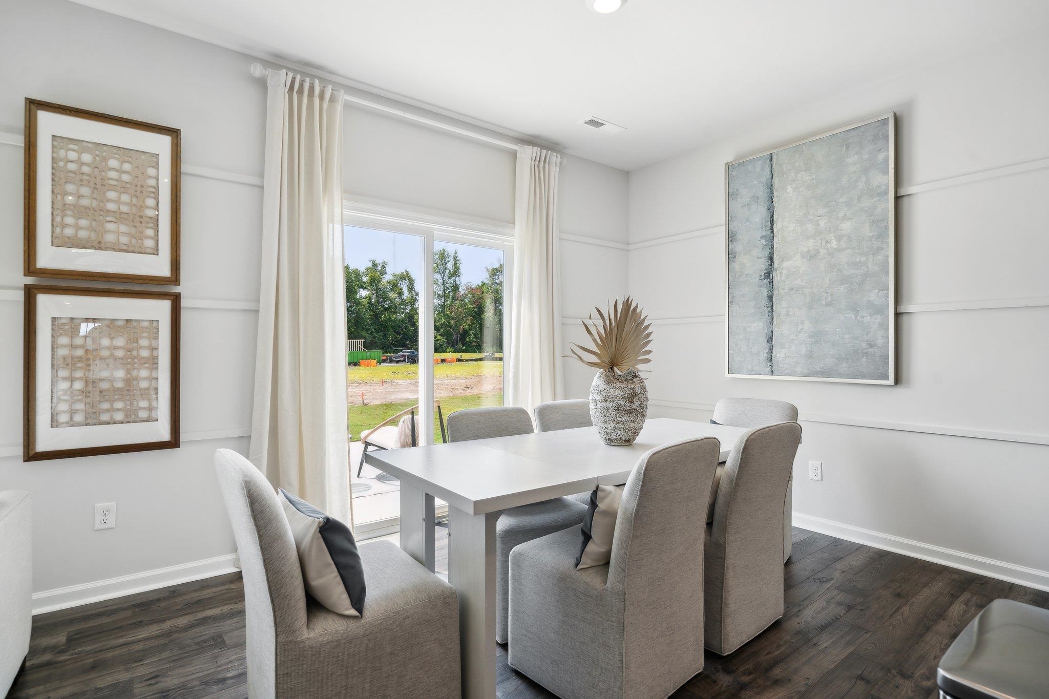 561 SUMMERCREST AVE, WAYNESBORO, Virginia 22980, 5 Bedrooms Bedrooms, ,3 BathroomsBathrooms,Residential,561 SUMMERCREST AVE,674025 MLS # 674025