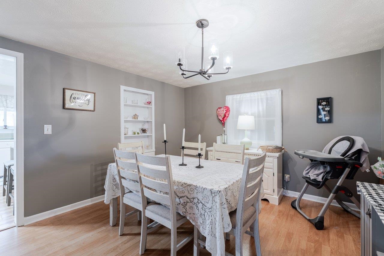 114 CLARKE AVE, ELKTON, Virginia 22827, 3 Bedrooms Bedrooms, ,2 BathroomsBathrooms,Residential,114 CLARKE AVE,674026 MLS # 674026