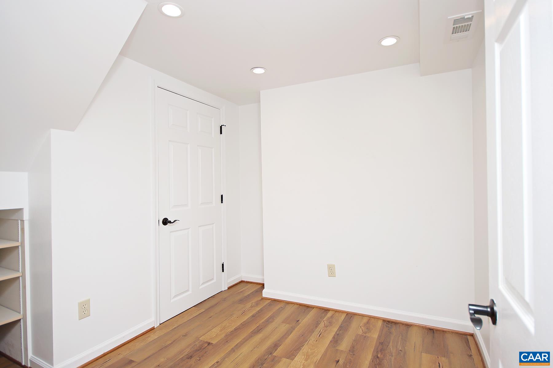 972 GRAYSON LN, CHARLOTTESVILLE, Virginia 22903, 3 Bedrooms Bedrooms, ,3 BathroomsBathrooms,Residential,972 GRAYSON LN,674027 MLS # 674027