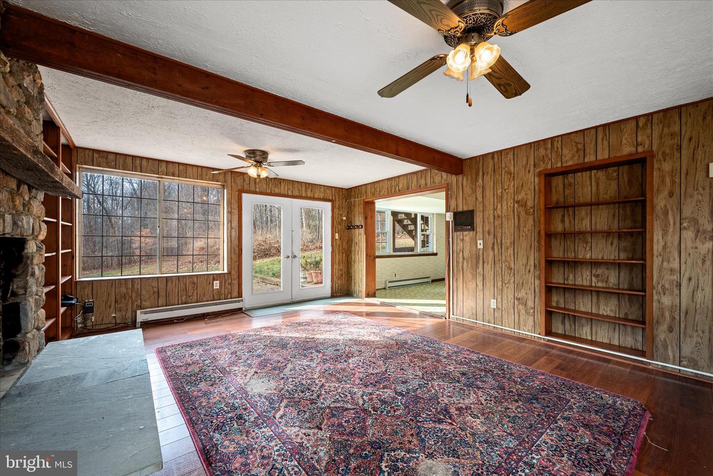 179 RIVER PARK LN, BLUEMONT, Virginia 20135, 5 Bedrooms Bedrooms, 11 Rooms Rooms,3 BathroomsBathrooms,Residential,For sale,179 RIVER PARK LN,VACL2003800 MLS # VACL2003800