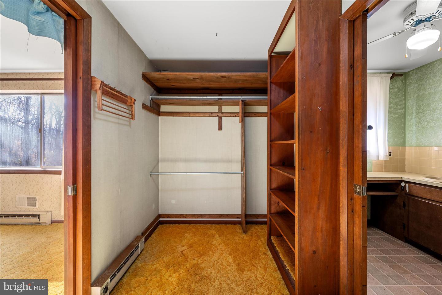 179 RIVER PARK LN, BLUEMONT, Virginia 20135, 5 Bedrooms Bedrooms, 11 Rooms Rooms,3 BathroomsBathrooms,Residential,For sale,179 RIVER PARK LN,VACL2003800 MLS # VACL2003800