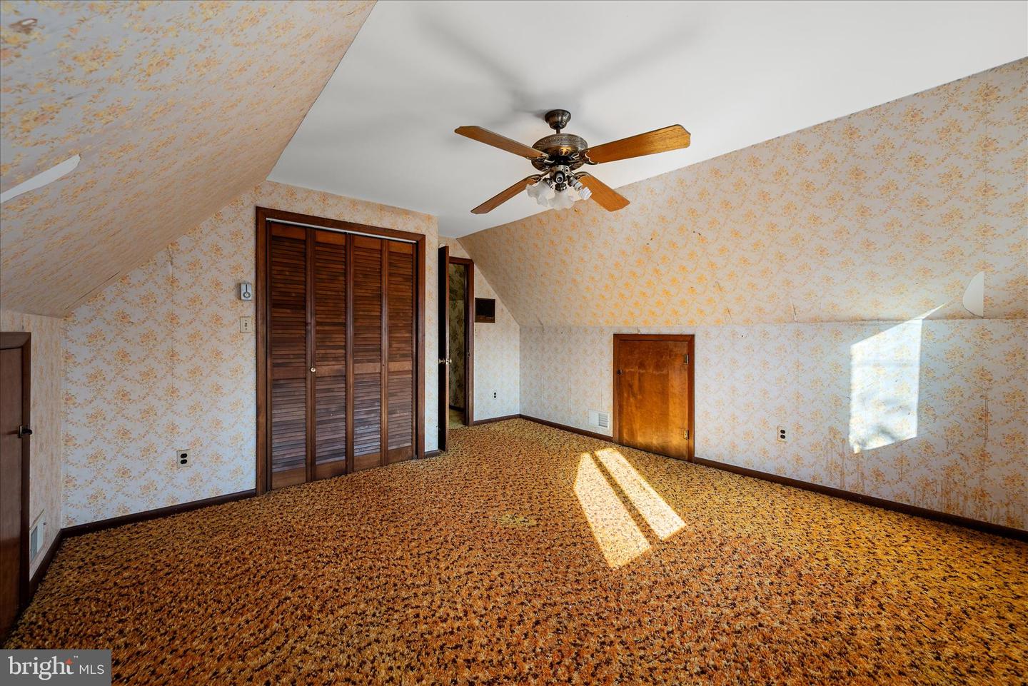 179 RIVER PARK LN, BLUEMONT, Virginia 20135, 5 Bedrooms Bedrooms, 11 Rooms Rooms,3 BathroomsBathrooms,Residential,For sale,179 RIVER PARK LN,VACL2003800 MLS # VACL2003800