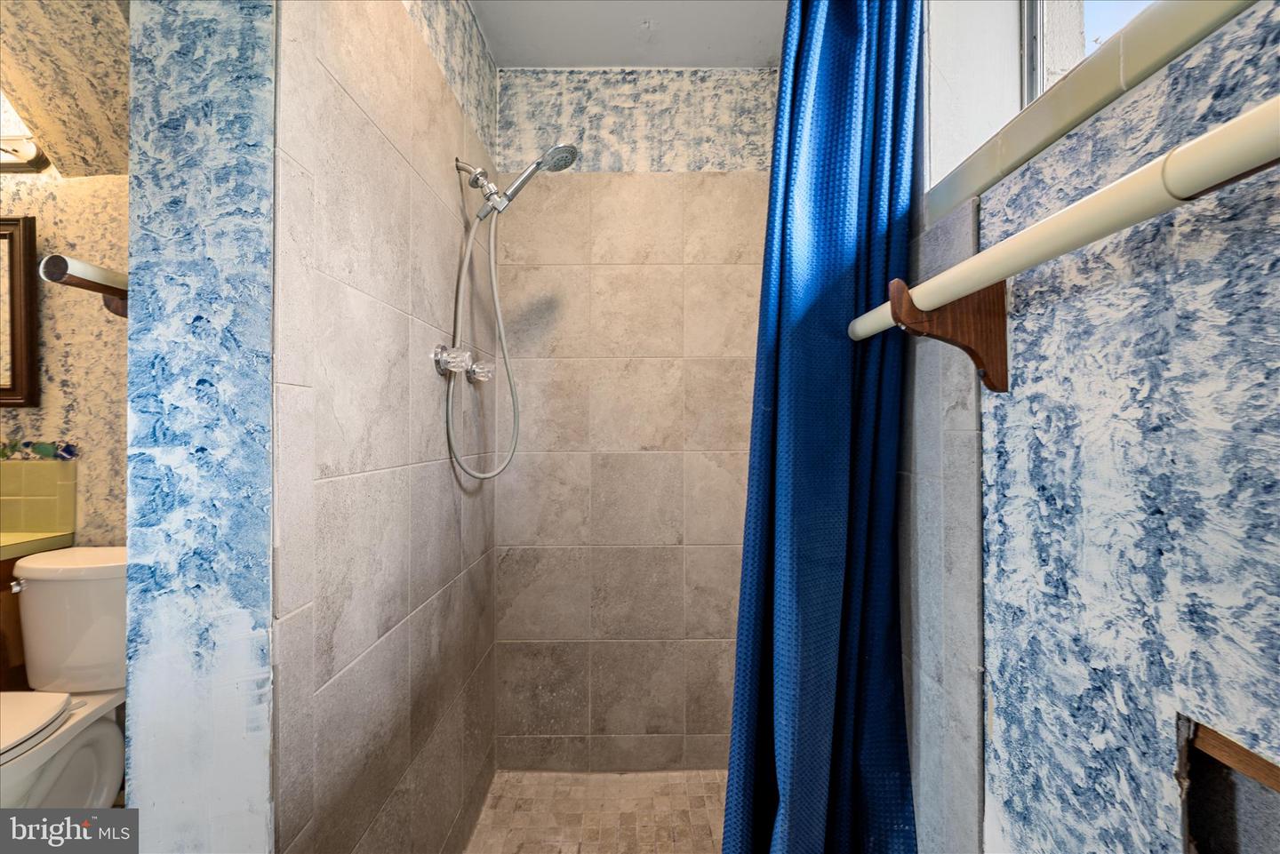 179 RIVER PARK LN, BLUEMONT, Virginia 20135, 5 Bedrooms Bedrooms, 11 Rooms Rooms,3 BathroomsBathrooms,Residential,For sale,179 RIVER PARK LN,VACL2003800 MLS # VACL2003800