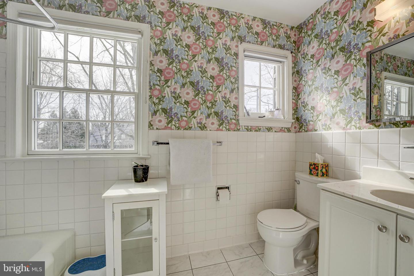 3017 CLEVELAND AVE NW, WASHINGTON, District Of Columbia 20008, 3 Bedrooms Bedrooms, ,3 BathroomsBathrooms,Residential,For sale,3017 CLEVELAND AVE NW,DCDC2235140 MLS # DCDC2235140