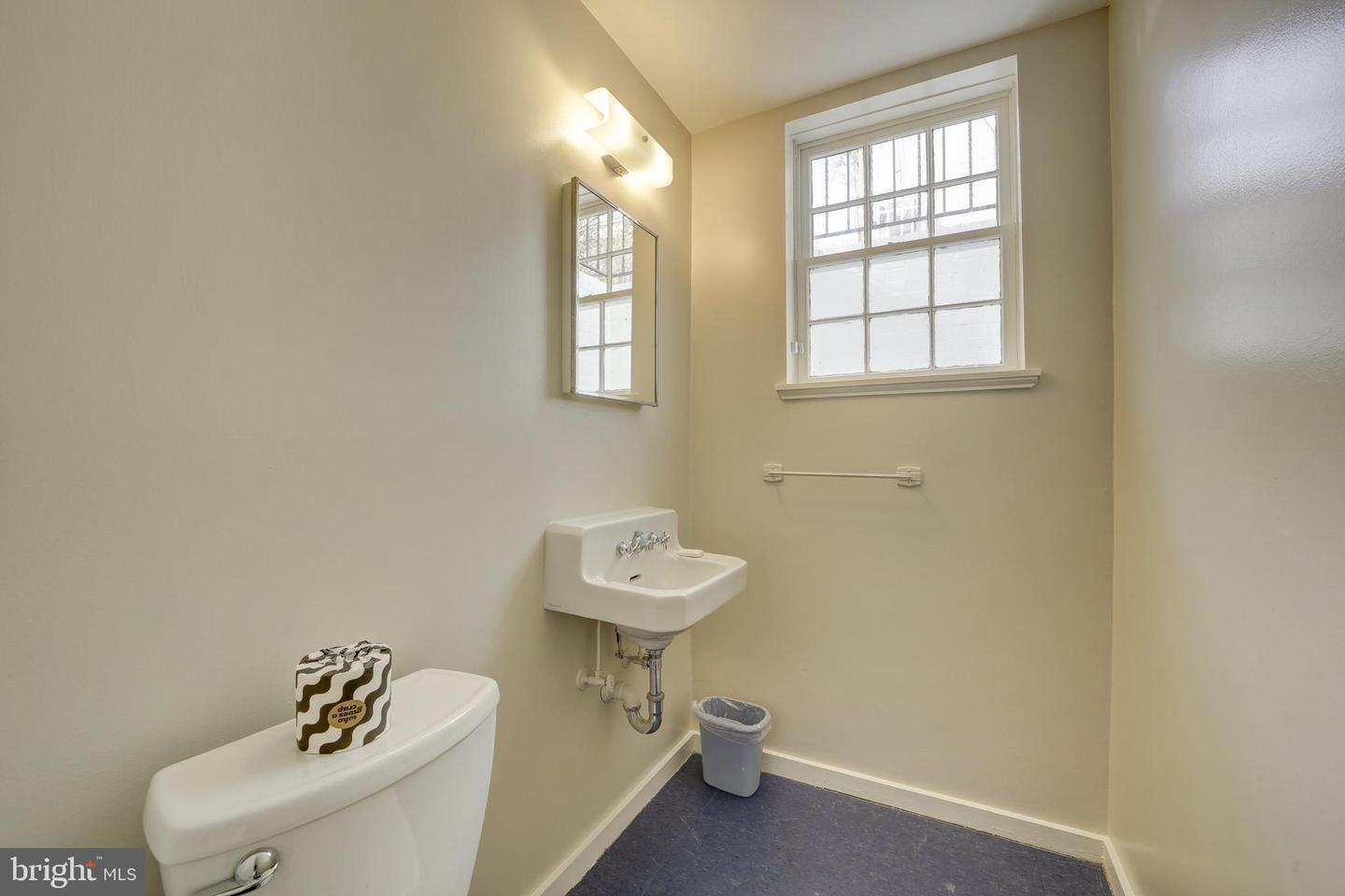 3017 CLEVELAND AVE NW, WASHINGTON, District Of Columbia 20008, 3 Bedrooms Bedrooms, ,3 BathroomsBathrooms,Residential,For sale,3017 CLEVELAND AVE NW,DCDC2235140 MLS # DCDC2235140