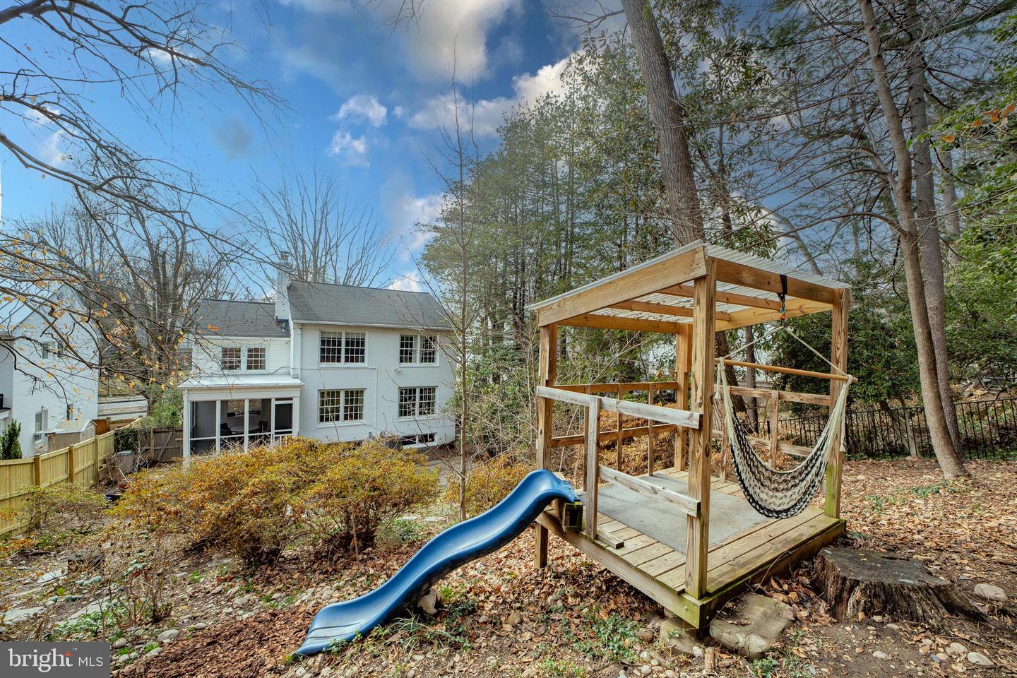 3017 CLEVELAND AVE NW, WASHINGTON, District Of Columbia 20008, 3 Bedrooms Bedrooms, ,3 BathroomsBathrooms,Residential,For sale,3017 CLEVELAND AVE NW,DCDC2235140 MLS # DCDC2235140