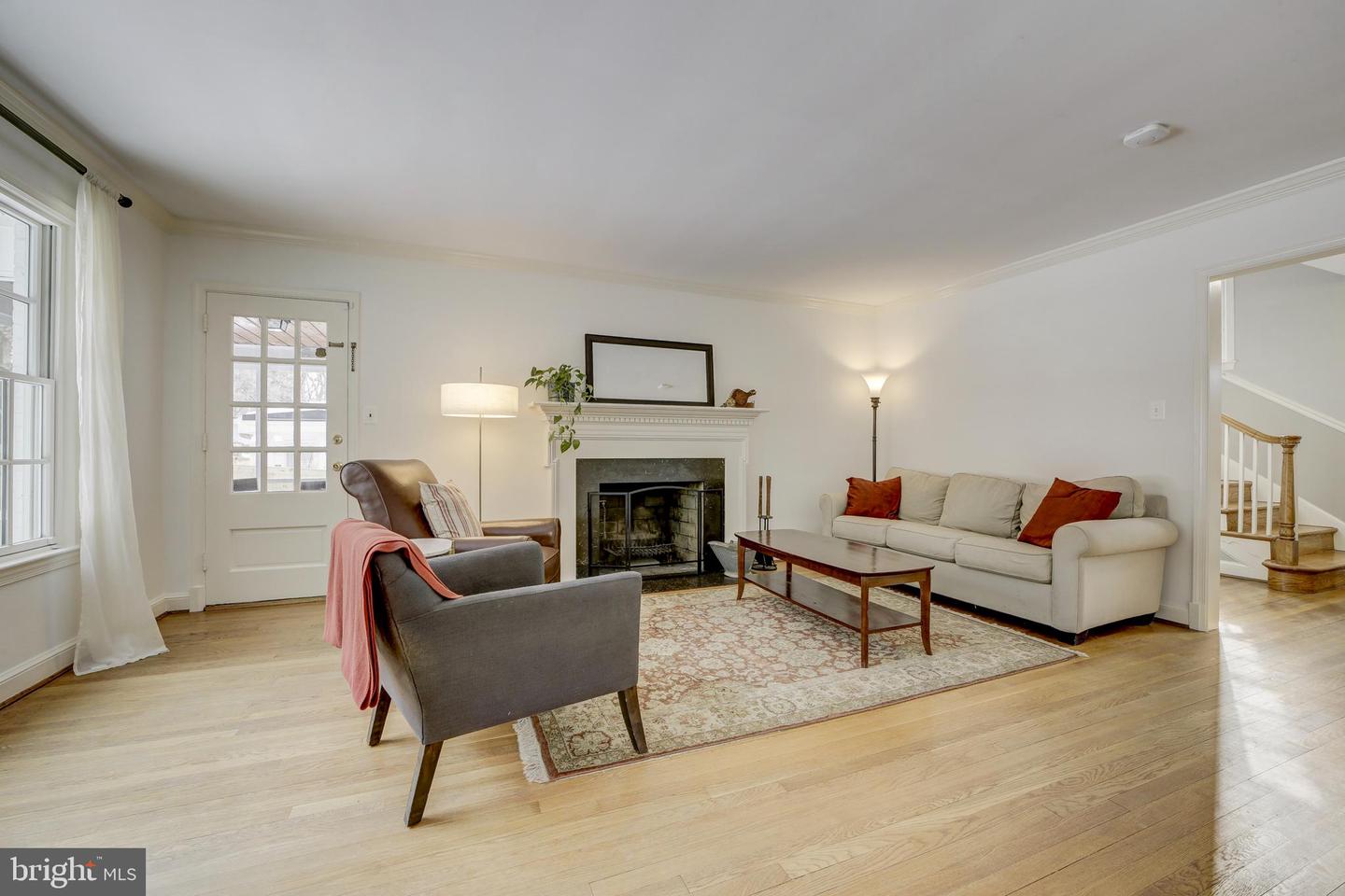 3017 CLEVELAND AVE NW, WASHINGTON, District Of Columbia 20008, 3 Bedrooms Bedrooms, ,3 BathroomsBathrooms,Residential,For sale,3017 CLEVELAND AVE NW,DCDC2235140 MLS # DCDC2235140