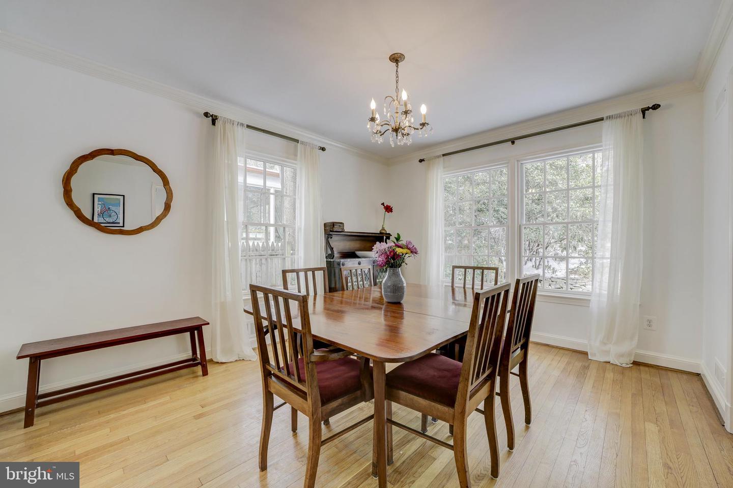 3017 CLEVELAND AVE NW, WASHINGTON, District Of Columbia 20008, 3 Bedrooms Bedrooms, ,3 BathroomsBathrooms,Residential,For sale,3017 CLEVELAND AVE NW,DCDC2235140 MLS # DCDC2235140