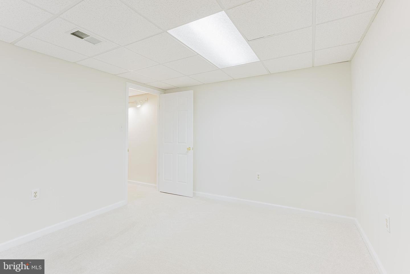 7200 DUCK CT, SPRINGFIELD, Virginia 22152, 4 Bedrooms Bedrooms, ,2 BathroomsBathrooms,Residential,For sale,7200 DUCK CT,VAFX2283348 MLS # VAFX2283348