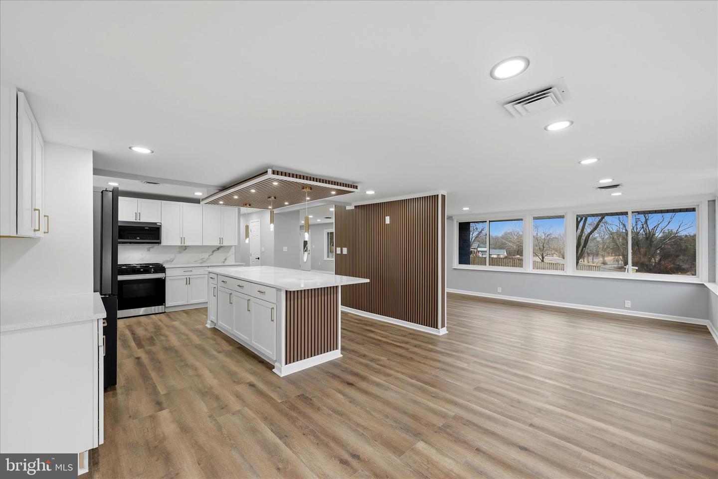 2639 LOGMILL RD, HAYMARKET, Virginia 20169, 4 Bedrooms Bedrooms, ,3 BathroomsBathrooms,Residential,For sale,2639 LOGMILL RD,VAPW2109992 MLS # VAPW2109992