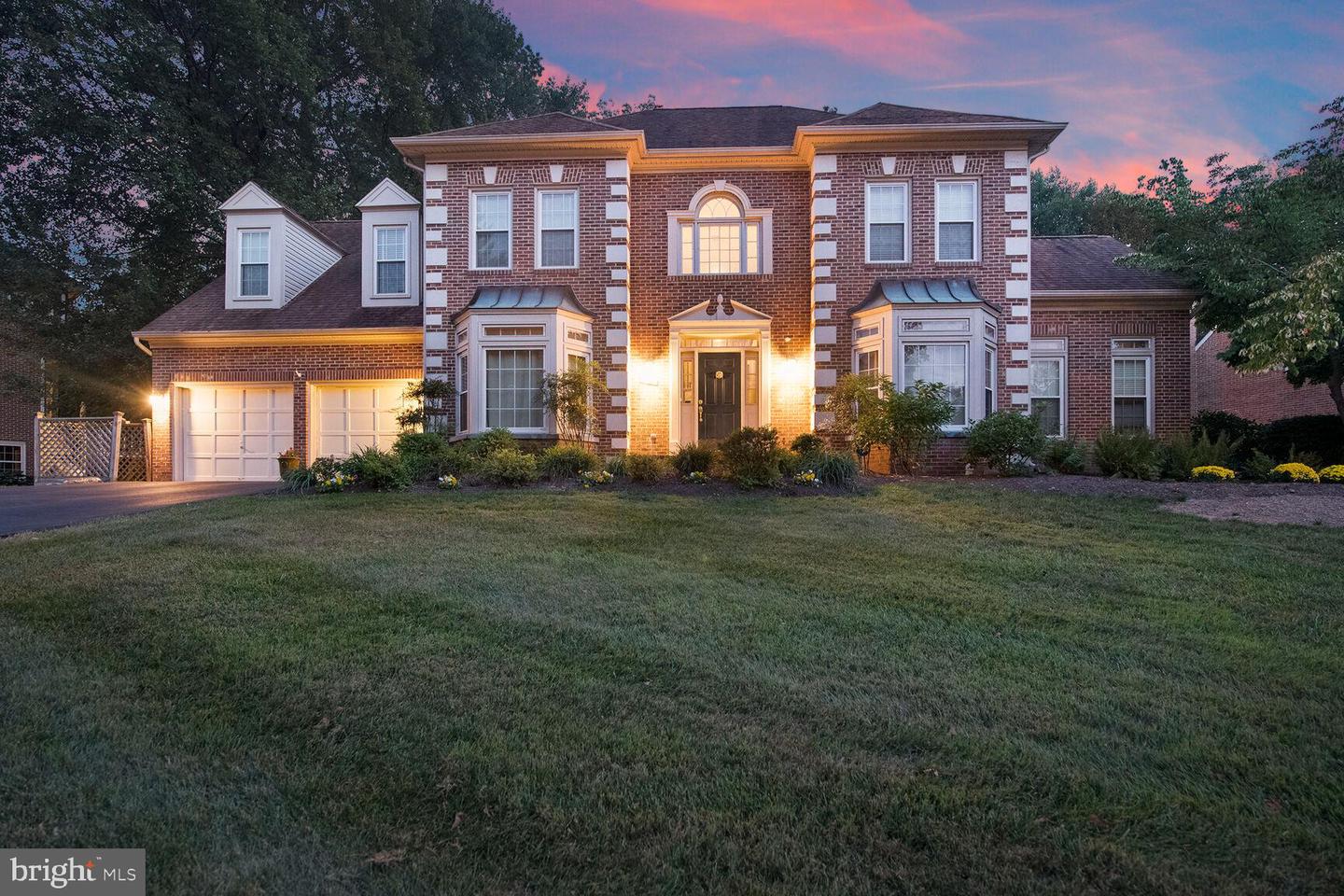 11192 LONGWOOD GROVE DR, RESTON, Virginia 20194, 4 Bedrooms Bedrooms, ,4 BathroomsBathrooms,Residential,For sale,11192 LONGWOOD GROVE DR,VAFX2286450 MLS # VAFX2286450