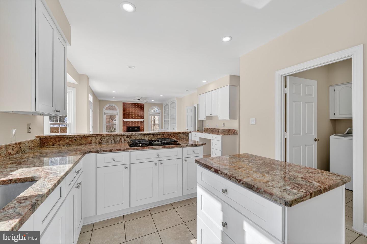 11192 LONGWOOD GROVE DR, RESTON, Virginia 20194, 4 Bedrooms Bedrooms, ,4 BathroomsBathrooms,Residential,For sale,11192 LONGWOOD GROVE DR,VAFX2286450 MLS # VAFX2286450