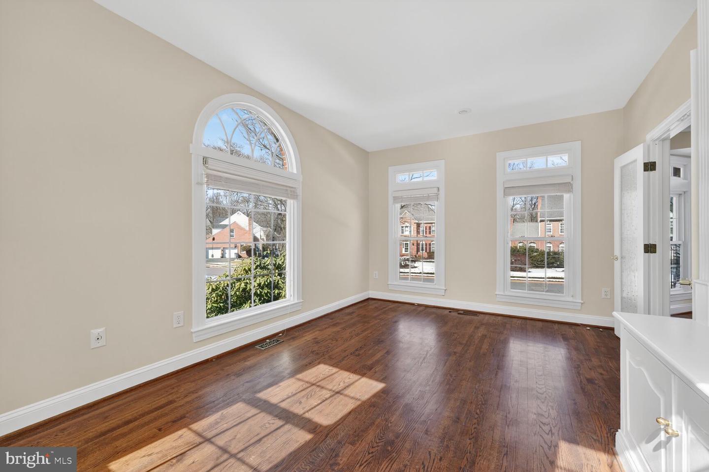 11192 LONGWOOD GROVE DR, RESTON, Virginia 20194, 4 Bedrooms Bedrooms, ,4 BathroomsBathrooms,Residential,For sale,11192 LONGWOOD GROVE DR,VAFX2286450 MLS # VAFX2286450