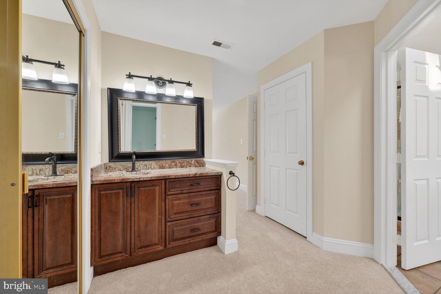 11192 LONGWOOD GROVE DR, RESTON, Virginia 20194, 4 Bedrooms Bedrooms, ,4 BathroomsBathrooms,Residential,For sale,11192 LONGWOOD GROVE DR,VAFX2286450 MLS # VAFX2286450