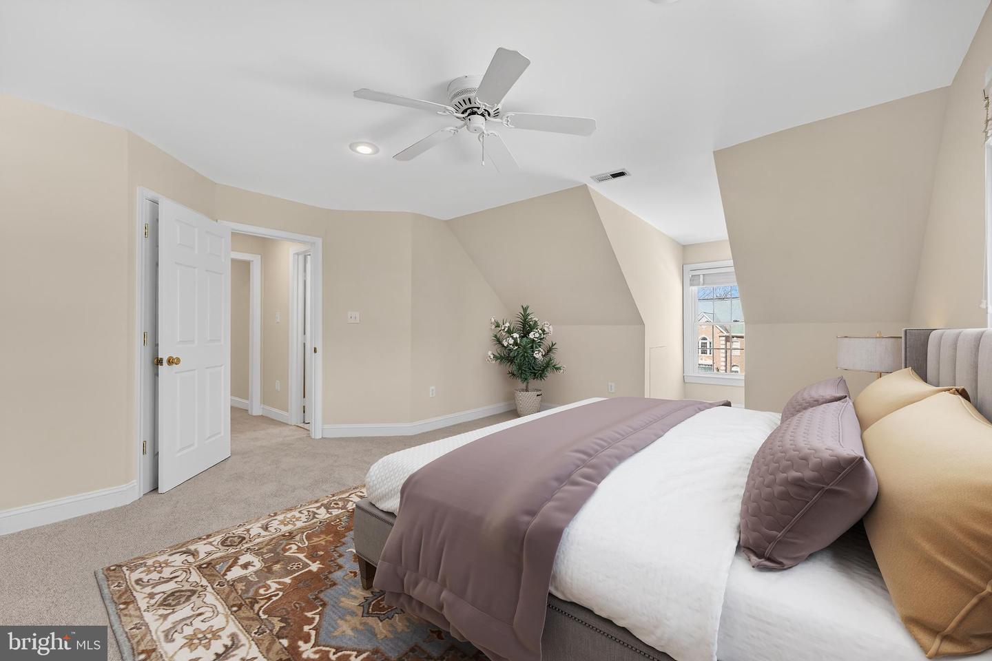 11192 LONGWOOD GROVE DR, RESTON, Virginia 20194, 4 Bedrooms Bedrooms, ,4 BathroomsBathrooms,Residential,For sale,11192 LONGWOOD GROVE DR,VAFX2286450 MLS # VAFX2286450