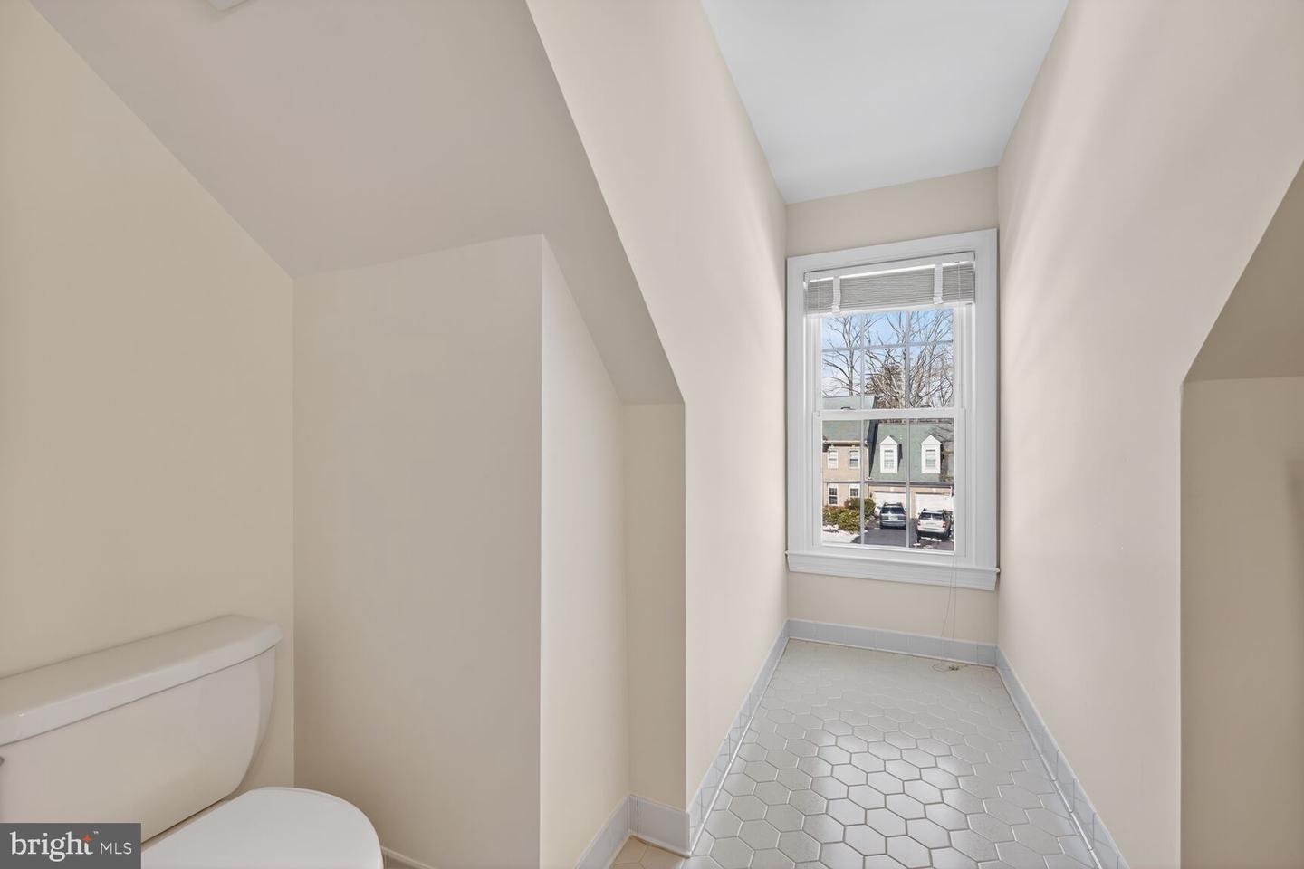 11192 LONGWOOD GROVE DR, RESTON, Virginia 20194, 4 Bedrooms Bedrooms, ,4 BathroomsBathrooms,Residential,For sale,11192 LONGWOOD GROVE DR,VAFX2286450 MLS # VAFX2286450