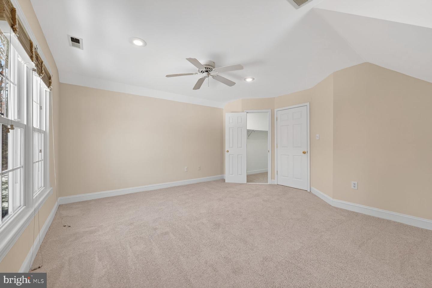 11192 LONGWOOD GROVE DR, RESTON, Virginia 20194, 4 Bedrooms Bedrooms, ,4 BathroomsBathrooms,Residential,For sale,11192 LONGWOOD GROVE DR,VAFX2286450 MLS # VAFX2286450