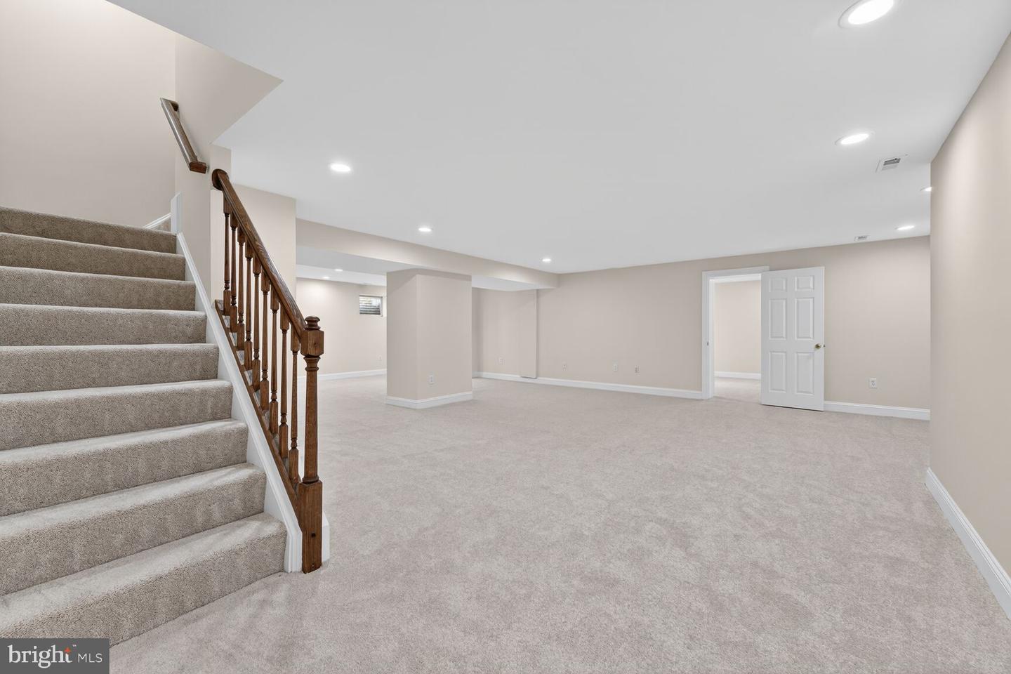 11192 LONGWOOD GROVE DR, RESTON, Virginia 20194, 4 Bedrooms Bedrooms, ,4 BathroomsBathrooms,Residential,For sale,11192 LONGWOOD GROVE DR,VAFX2286450 MLS # VAFX2286450