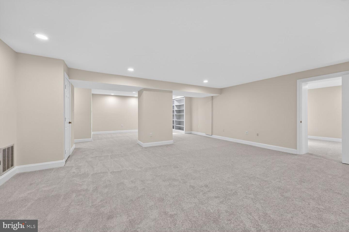 11192 LONGWOOD GROVE DR, RESTON, Virginia 20194, 4 Bedrooms Bedrooms, ,4 BathroomsBathrooms,Residential,For sale,11192 LONGWOOD GROVE DR,VAFX2286450 MLS # VAFX2286450