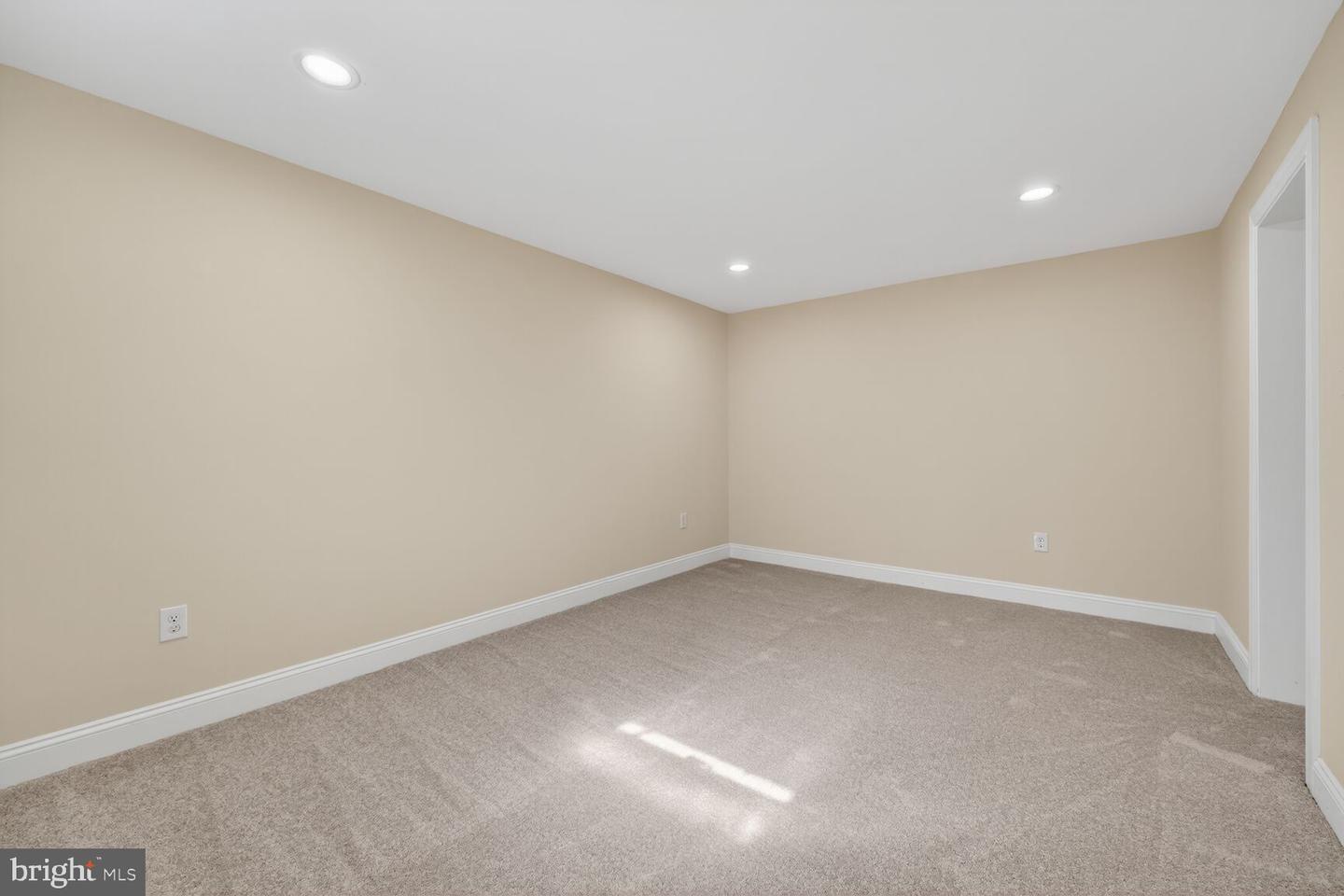 11192 LONGWOOD GROVE DR, RESTON, Virginia 20194, 4 Bedrooms Bedrooms, ,4 BathroomsBathrooms,Residential,For sale,11192 LONGWOOD GROVE DR,VAFX2286450 MLS # VAFX2286450