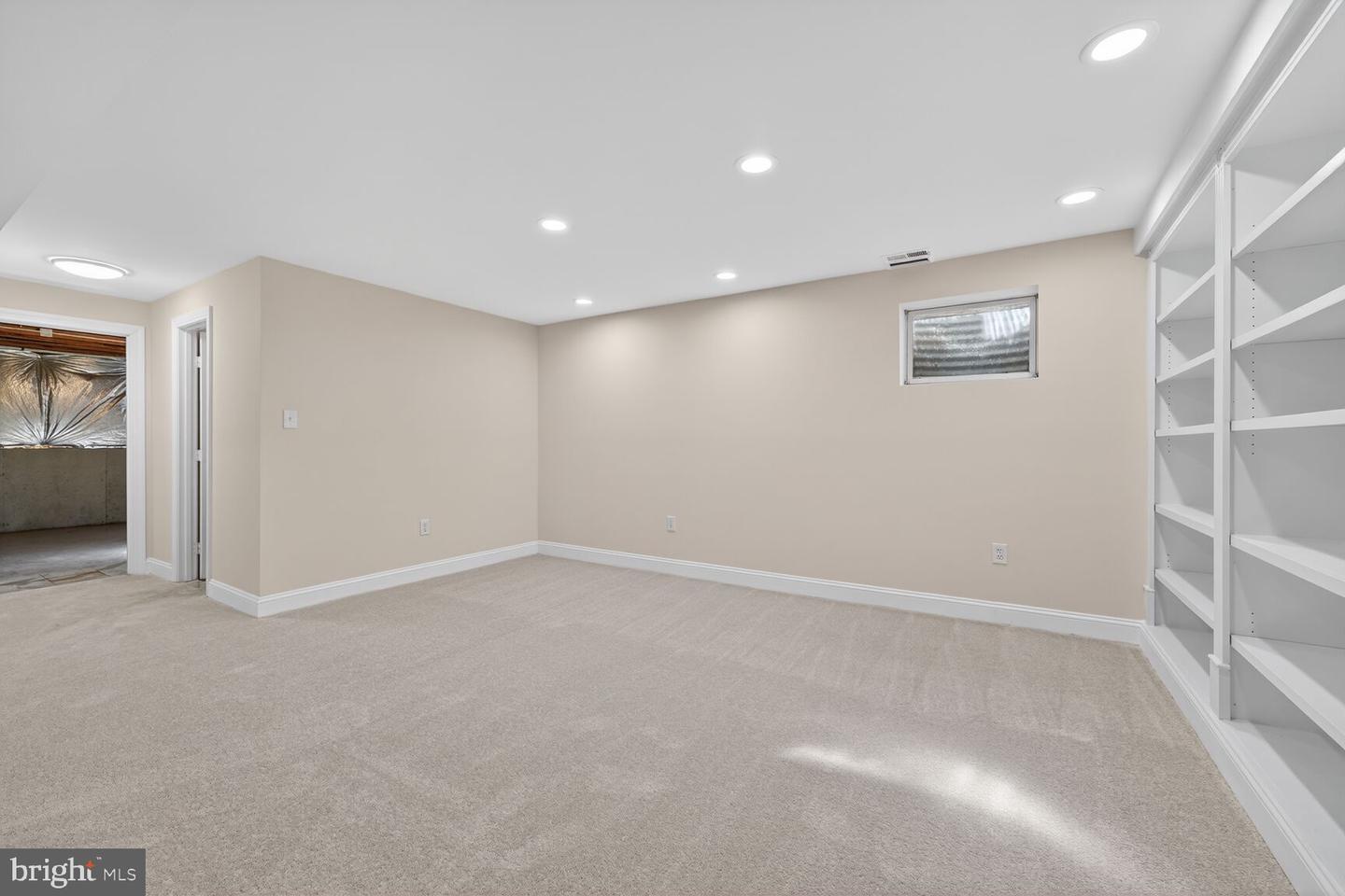 11192 LONGWOOD GROVE DR, RESTON, Virginia 20194, 4 Bedrooms Bedrooms, ,4 BathroomsBathrooms,Residential,For sale,11192 LONGWOOD GROVE DR,VAFX2286450 MLS # VAFX2286450