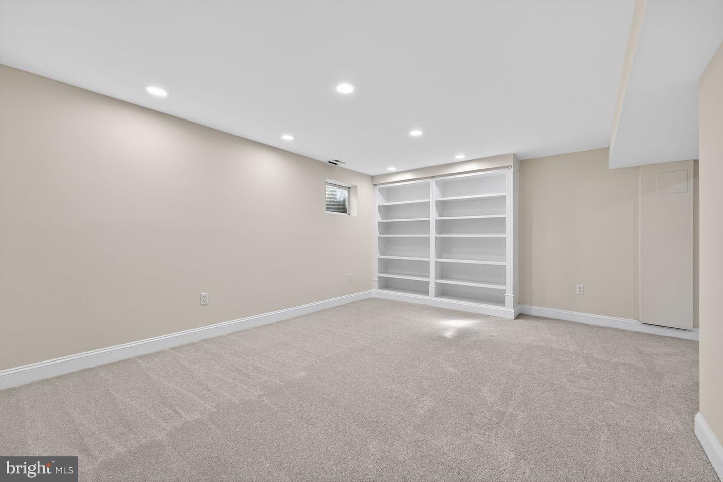 11192 LONGWOOD GROVE DR, RESTON, Virginia 20194, 4 Bedrooms Bedrooms, ,4 BathroomsBathrooms,Residential,For sale,11192 LONGWOOD GROVE DR,VAFX2286450 MLS # VAFX2286450