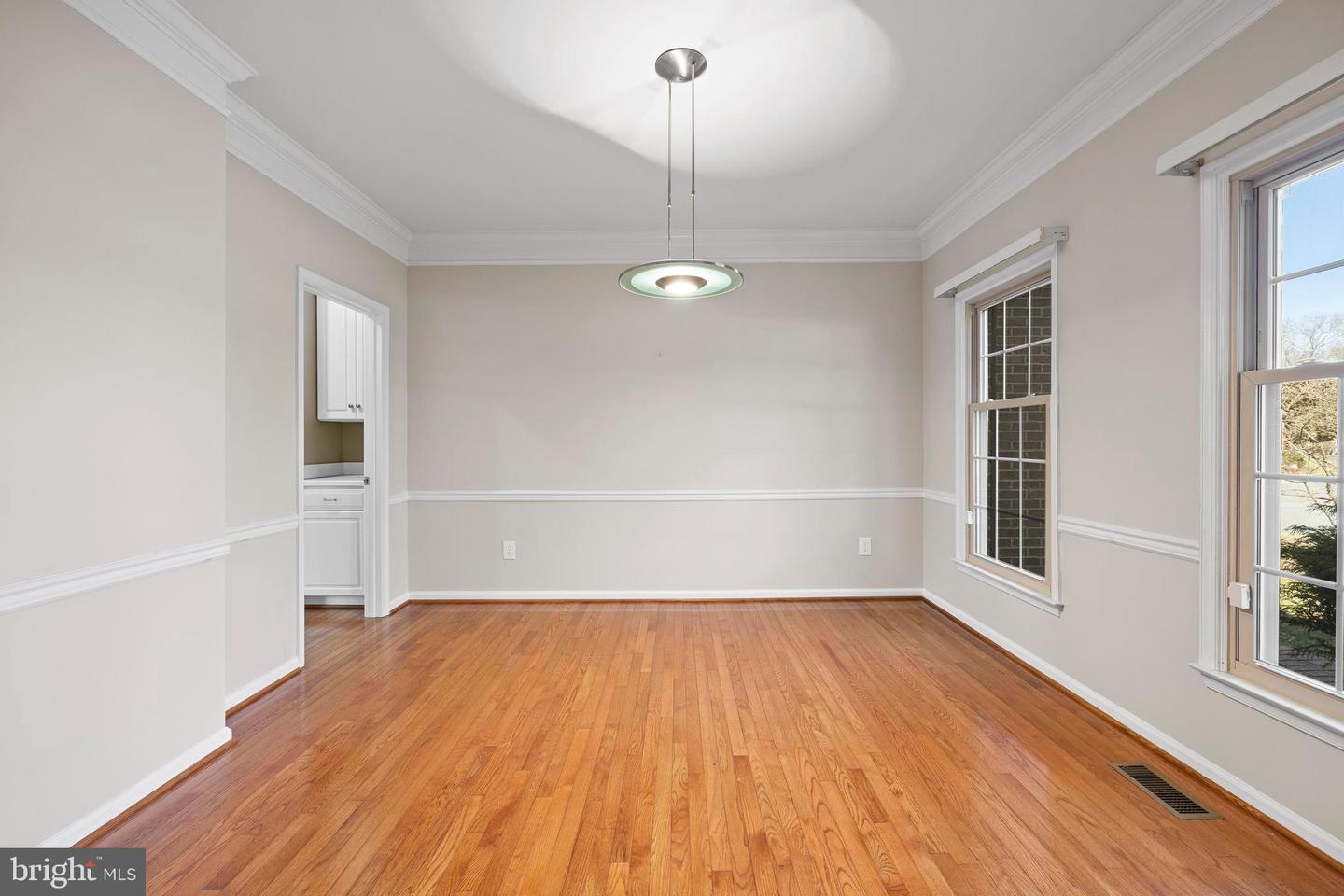 47315 VISTA CT, STERLING, Virginia 20165, 4 Bedrooms Bedrooms, ,3 BathroomsBathrooms,Residential,For sale,47315 VISTA CT,VALO2114292 MLS # VALO2114292