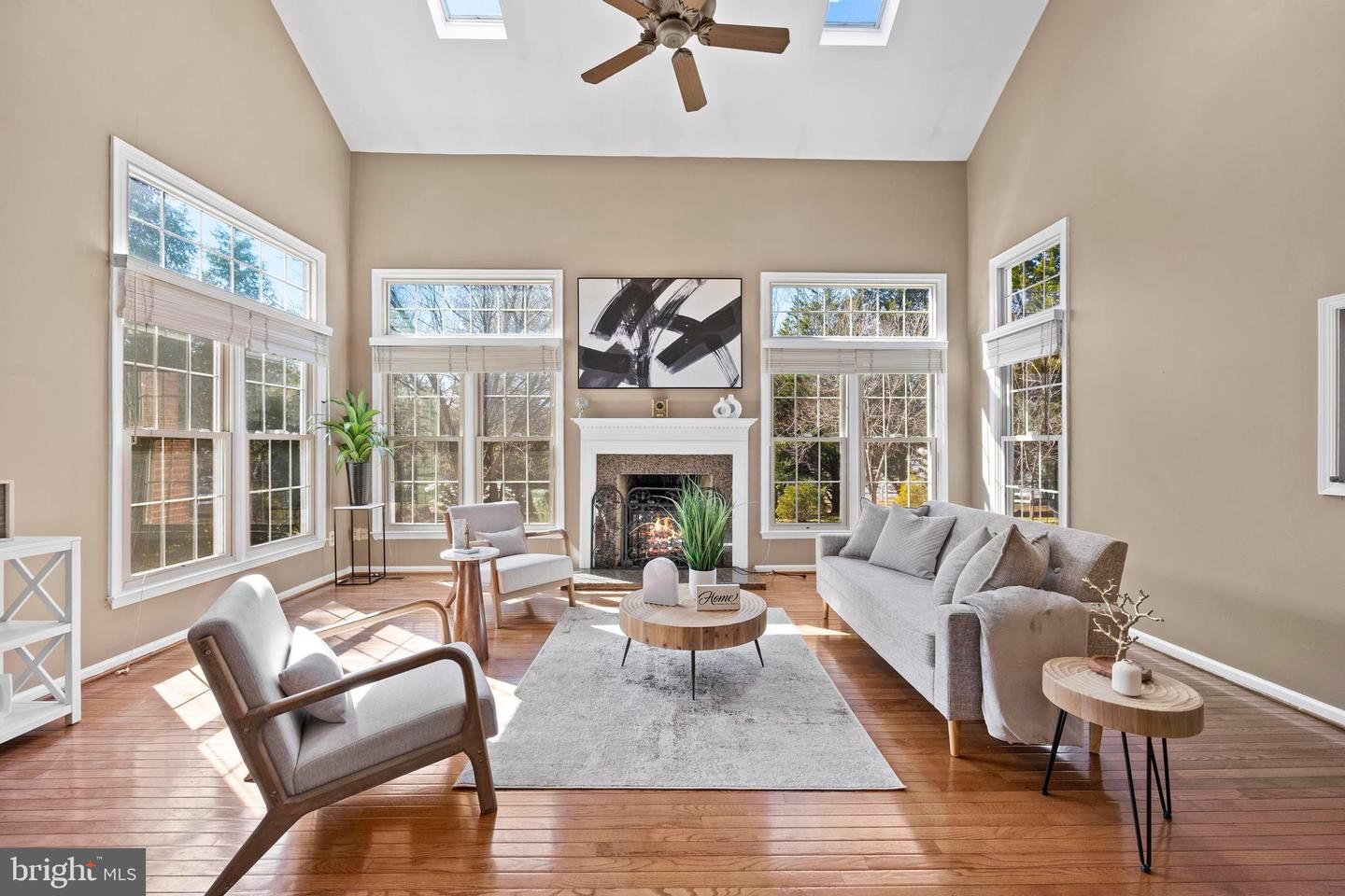 47315 VISTA CT, STERLING, Virginia 20165, 4 Bedrooms Bedrooms, ,3 BathroomsBathrooms,Residential,For sale,47315 VISTA CT,VALO2114292 MLS # VALO2114292