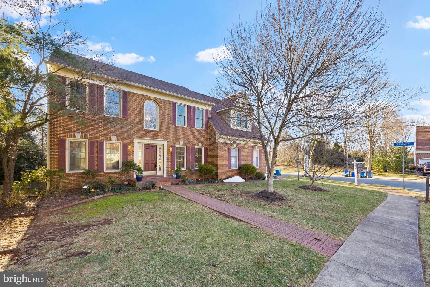 47315 VISTA CT, STERLING, Virginia 20165, 4 Bedrooms Bedrooms, ,3 BathroomsBathrooms,Residential,For sale,47315 VISTA CT,VALO2114292 MLS # VALO2114292