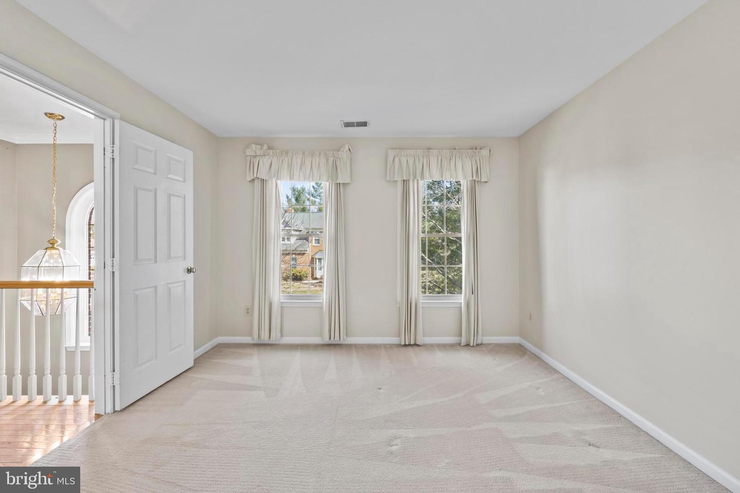 47315 VISTA CT, STERLING, Virginia 20165, 4 Bedrooms Bedrooms, ,3 BathroomsBathrooms,Residential,For sale,47315 VISTA CT,VALO2114292 MLS # VALO2114292